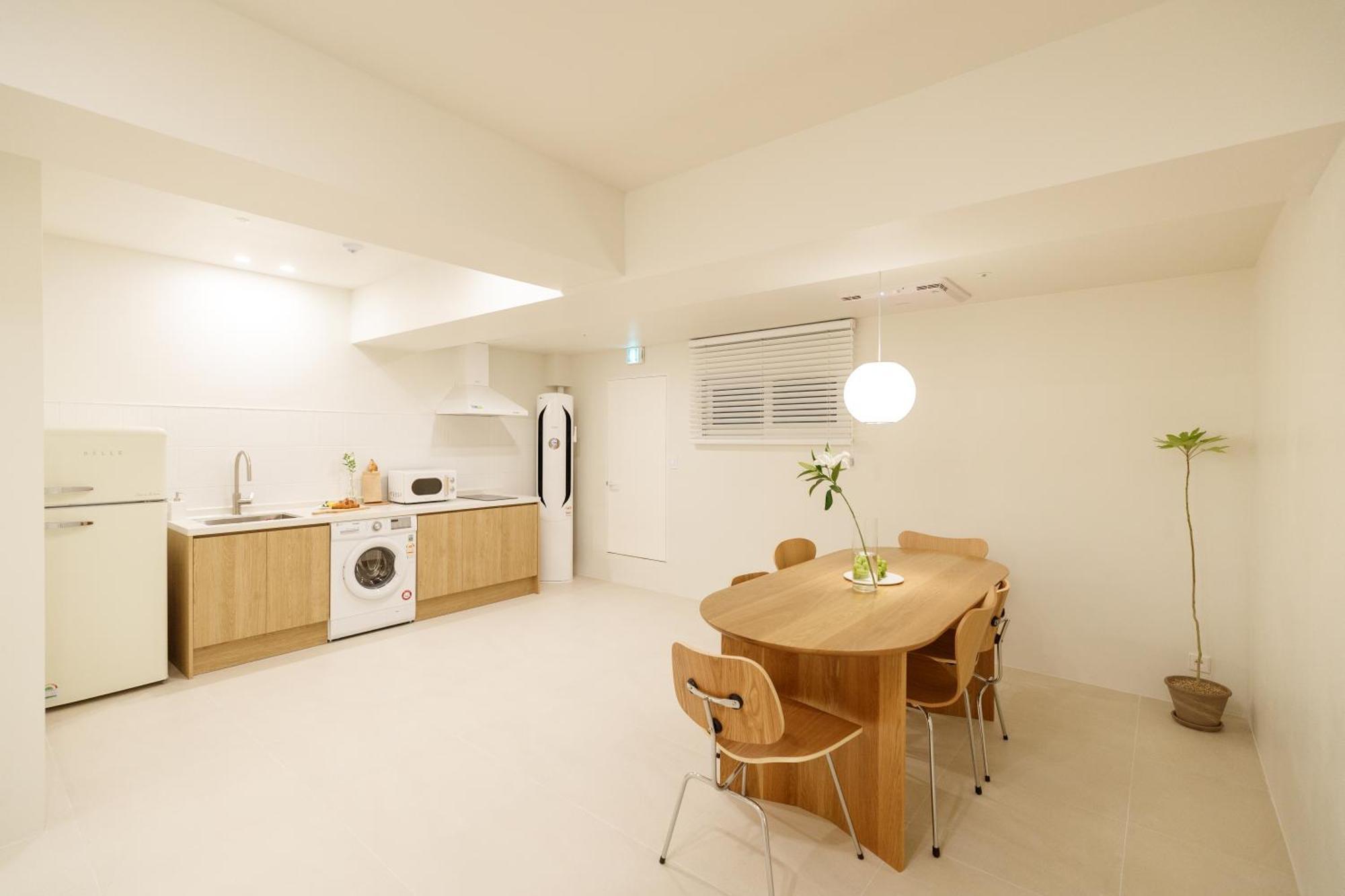 דירות סיאול White Linen House חדר תמונה