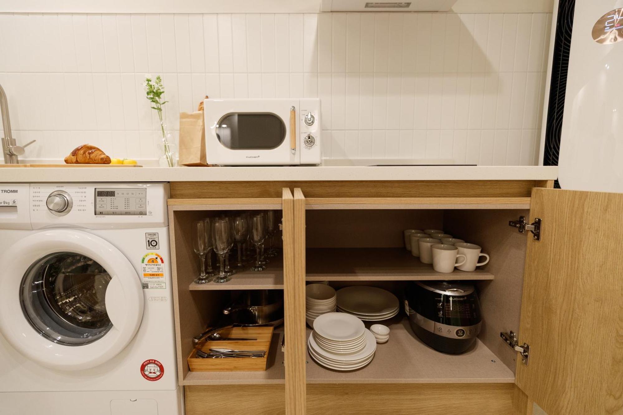דירות סיאול White Linen House חדר תמונה